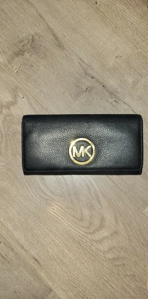 Michael Kors Pebble Leather Black Wallet